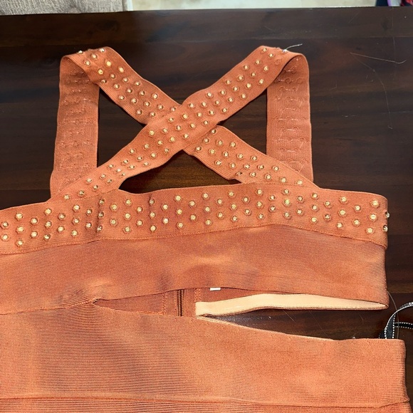 New Hervé Léger
Crystal Cross Neck Cutout Mini Dress (D9) - Picture 5 of 8